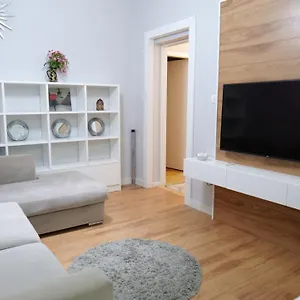  Apartament Center Niko 04 Albania